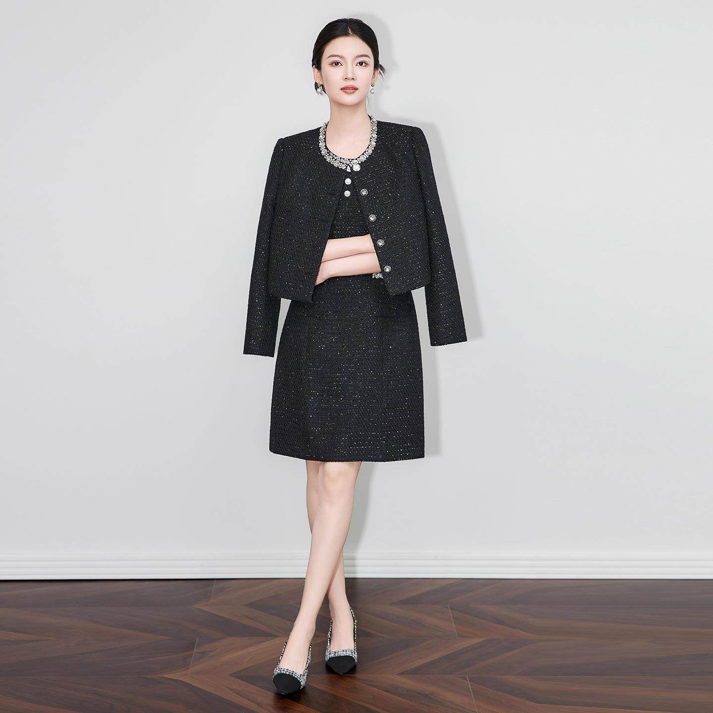 2026新款重工钉钻领名媛千金亮片小香风短款外套+背心裙两件套装