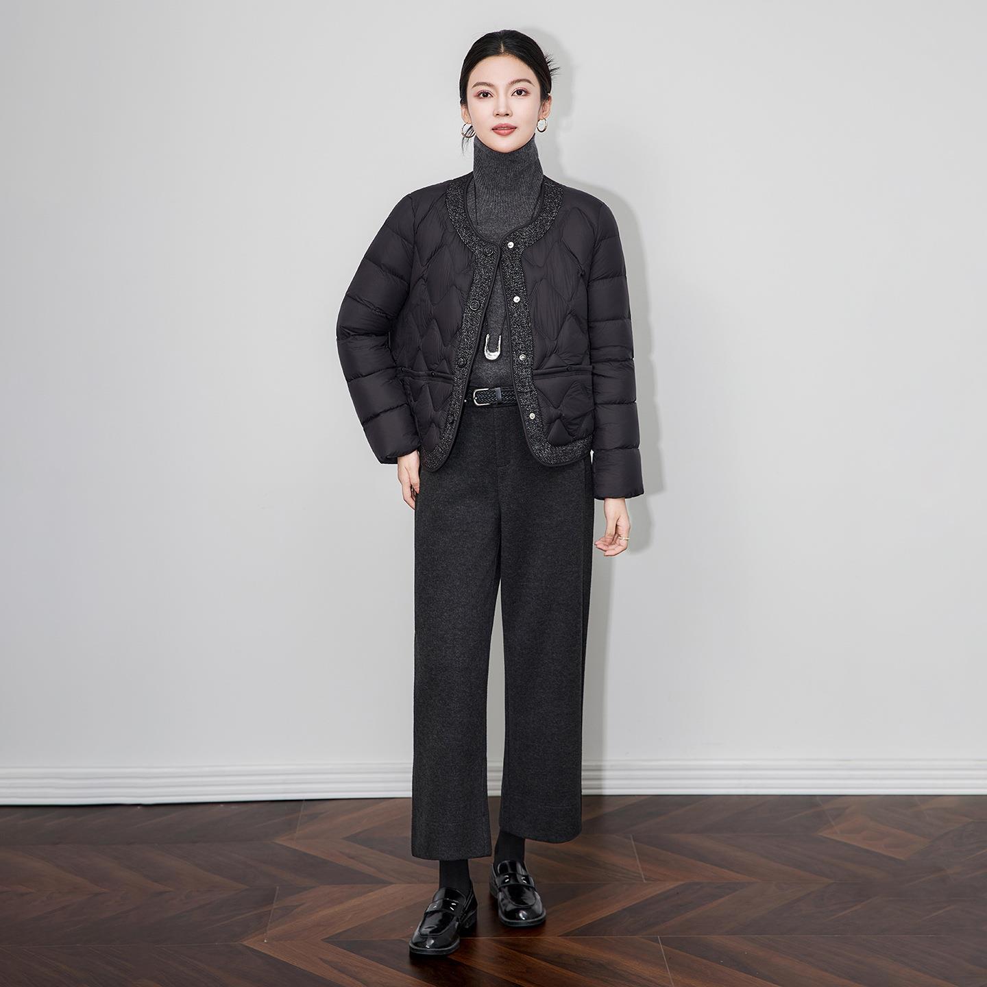 巨好看的冬装外套厚小香风撞料白鸭绒短款羽绒服加厚保暖圆领轻盈