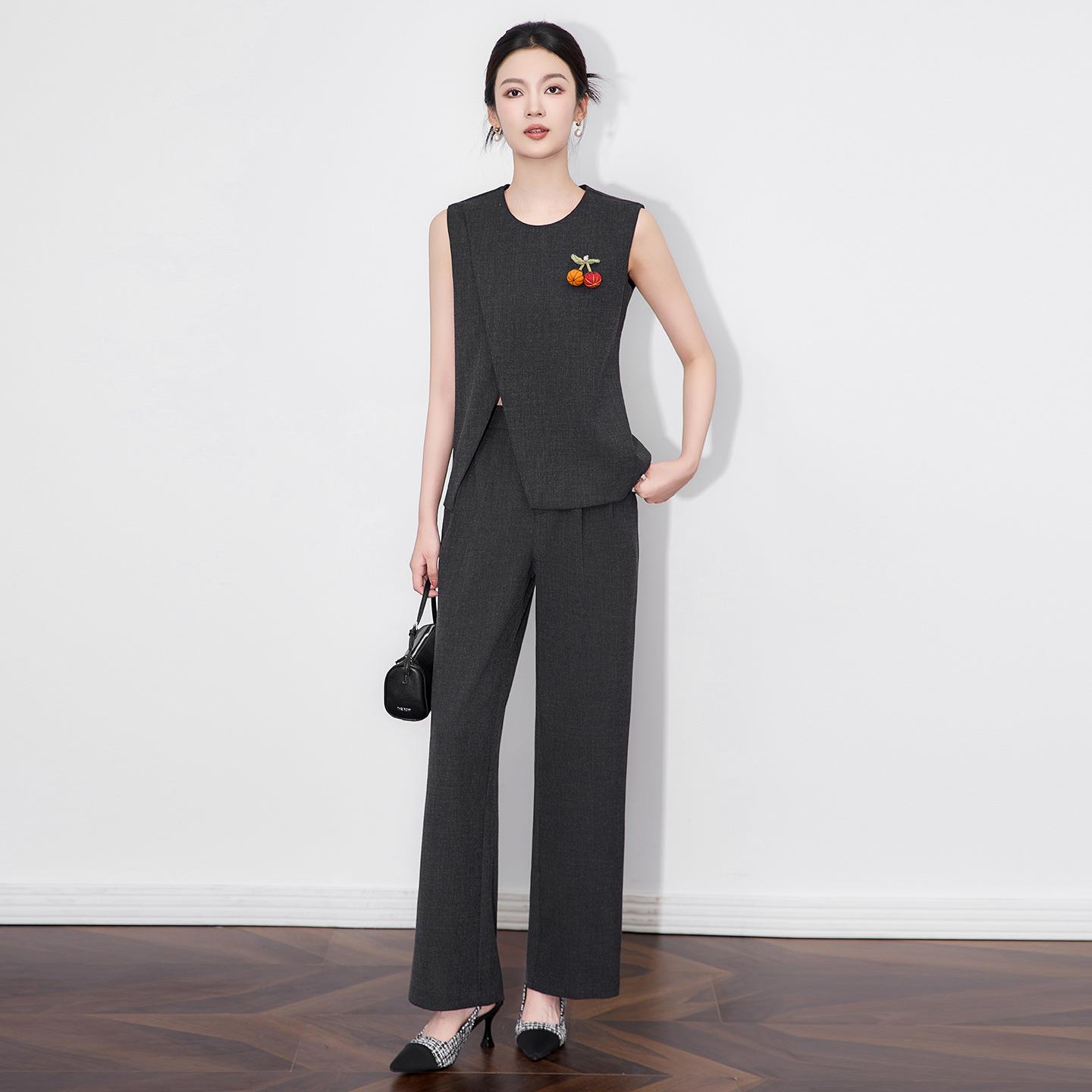 轻奢小众高级设计感无袖背心上衣+直筒长裤两件套装女款秋冬