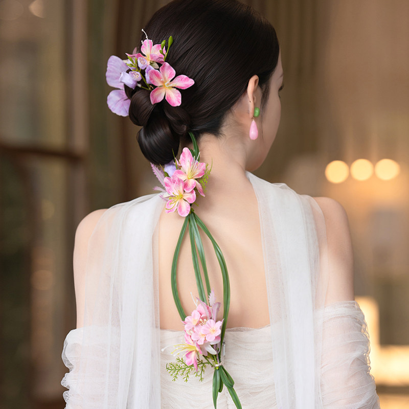森系鲜花新娘头饰超仙唯美婚纱礼服晨袍发饰紫色高级头花盘发结婚