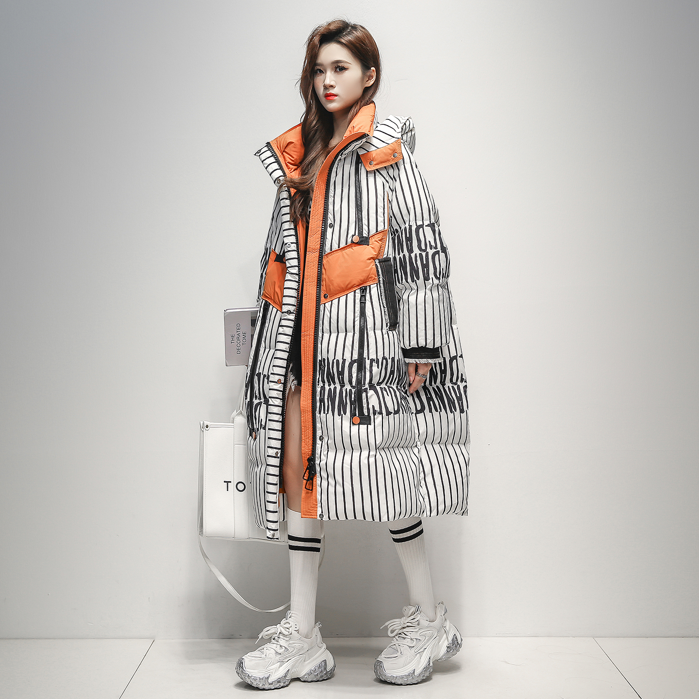 时尚百搭潮流大牌长款过膝羽绒服