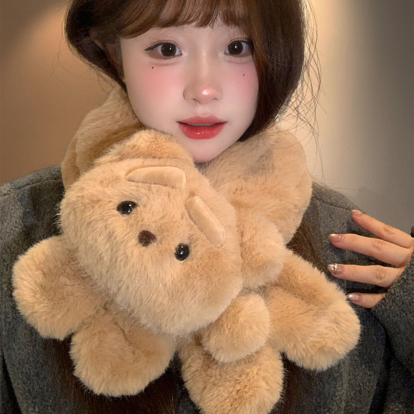 可爱咖色小熊毛绒交叉小围脖女生冬季防寒加厚保暖学生氛围感围巾,服饰配件/皮带/帽子/围巾,围巾/丝巾/披肩,淘宝优惠券,粉丝福利购,淘宝优惠卷