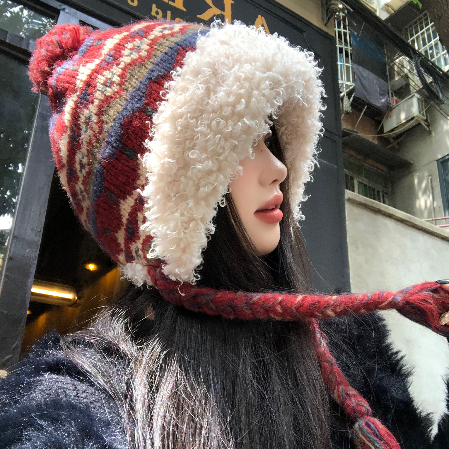 费尔岛红色羊羔毛绒雷锋帽女冬季