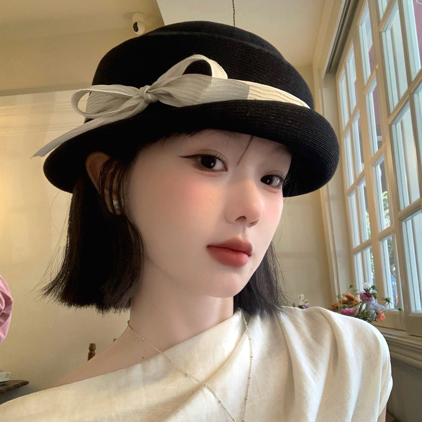 法式赫本风蝴蝶结黑色礼帽女士高级感气质优雅显脸小渔夫帽盆帽子