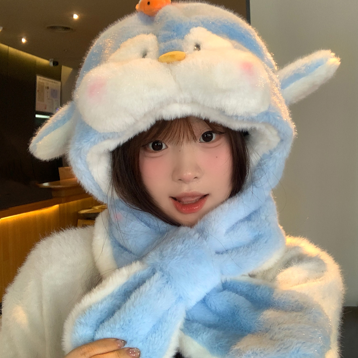 可爱企鹅毛绒帽女2025新款冬季