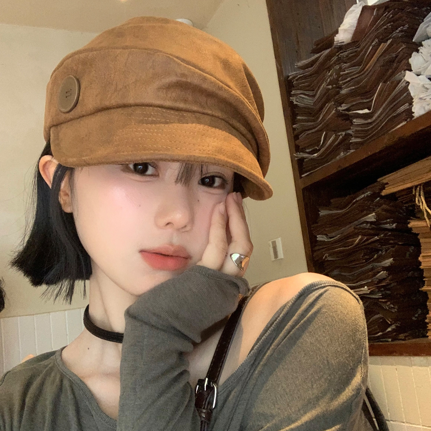 复古纽扣咖色贝雷帽女秋冬季