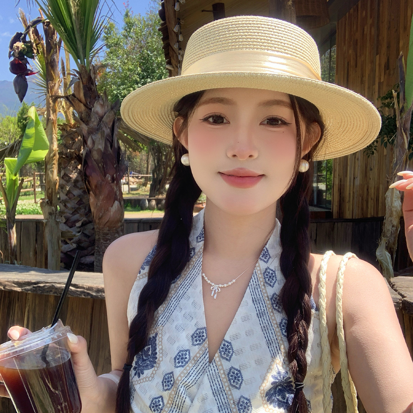 法式平顶草帽女夏大帽檐遮阳礼帽图片