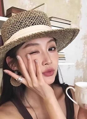 法式老钱风镂空平顶草帽女夏季海边度假沙滩礼帽遮阳大檐防晒帽子