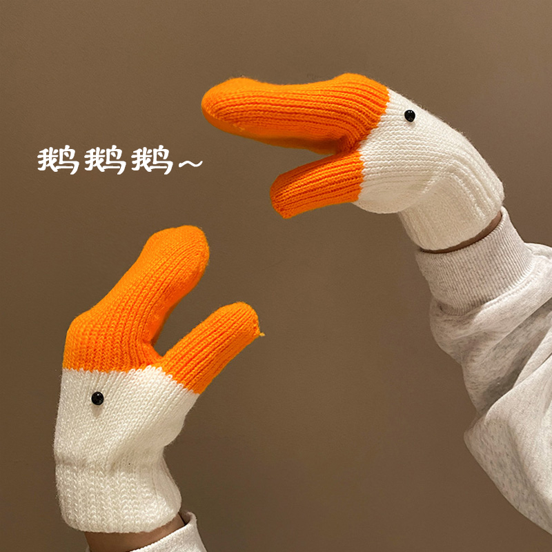 手工搞怪针织大鹅毛线手套女2025
