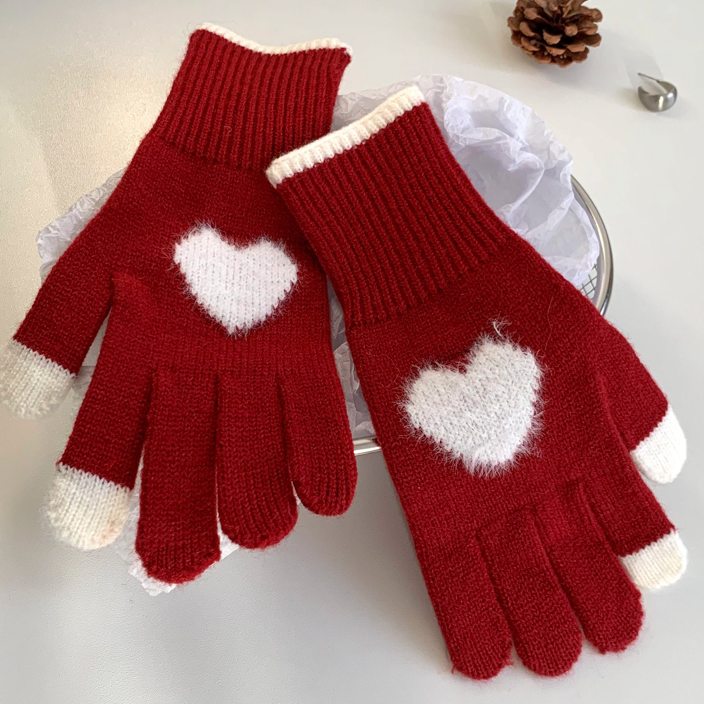 新年圣诞红色爱心针织手套女冬季韩版保暖加厚分指触屏防寒冻毛线