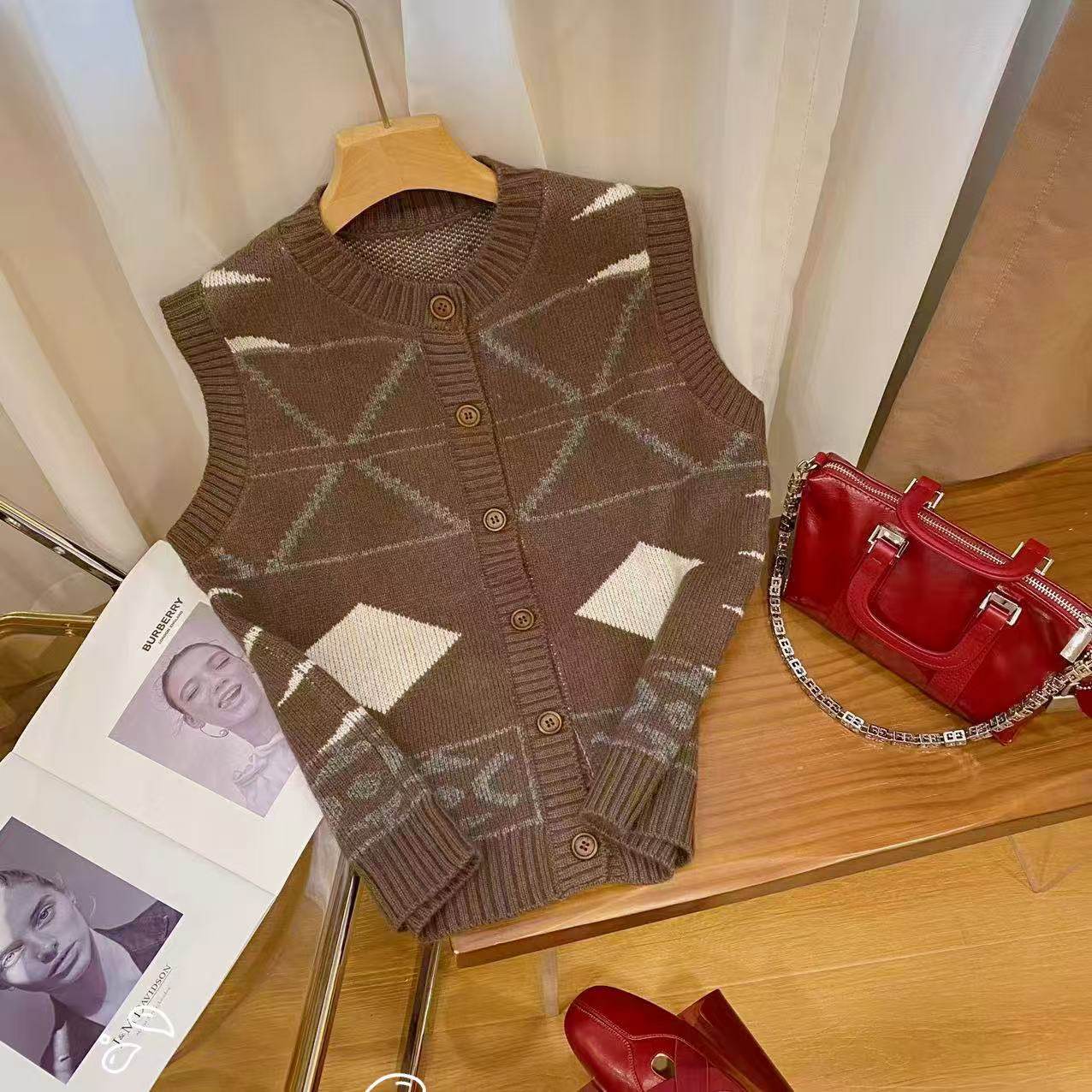 VK定制 韩版轻奢蜜熊绒菱形厚背心23819,女装/女士精品,毛衣,淘宝优惠券,粉丝福利购,淘宝优惠卷