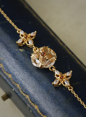 万柿胜意薾曼复古纯银白水晶手链