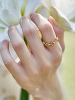 Original yellow crystal ring of rape flower, silver-gilded, retro peridot, light luxury open color ring, birthday gift thumbnail 4