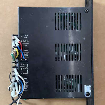 台州设备VEXTA东方电机驱动器FBLD40A，输入电压AC100-