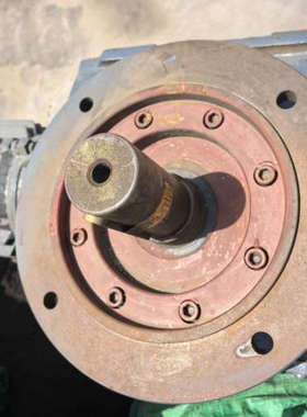 台州设备宜嘉SF87-Y4KW-1/45.28减速机