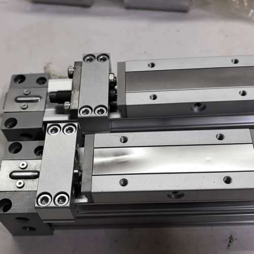 台州设备SMC气缸，型号CDM2BZ32-300A，4条，50一条