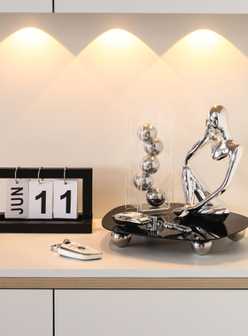 入户玄关钥匙收纳托盘暴力熊摆件轻奢电视酒柜门口鞋柜客厅装饰品