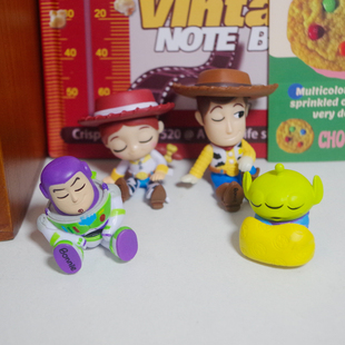 玩具总动员盲盒肩靠肩睡眠公仔扭蛋TOYSTORY胡迪巴斯光年三眼仔