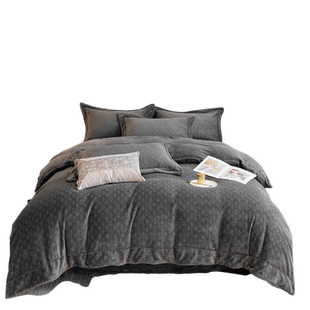 纯黑色男生高档轻奢牛奶绒床上四件套冬季雕花珊瑚绒法兰绒被套4