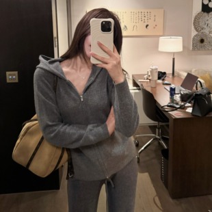 轻奢lp老钱连帽无缝一体全羊毛针织 10.20 MLPSTUDIO