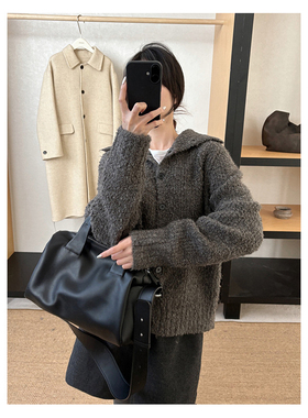 TG 复古文艺软糯圈圈纱羊毛混纺保暖高领系扣毛衣女2025冬款26073