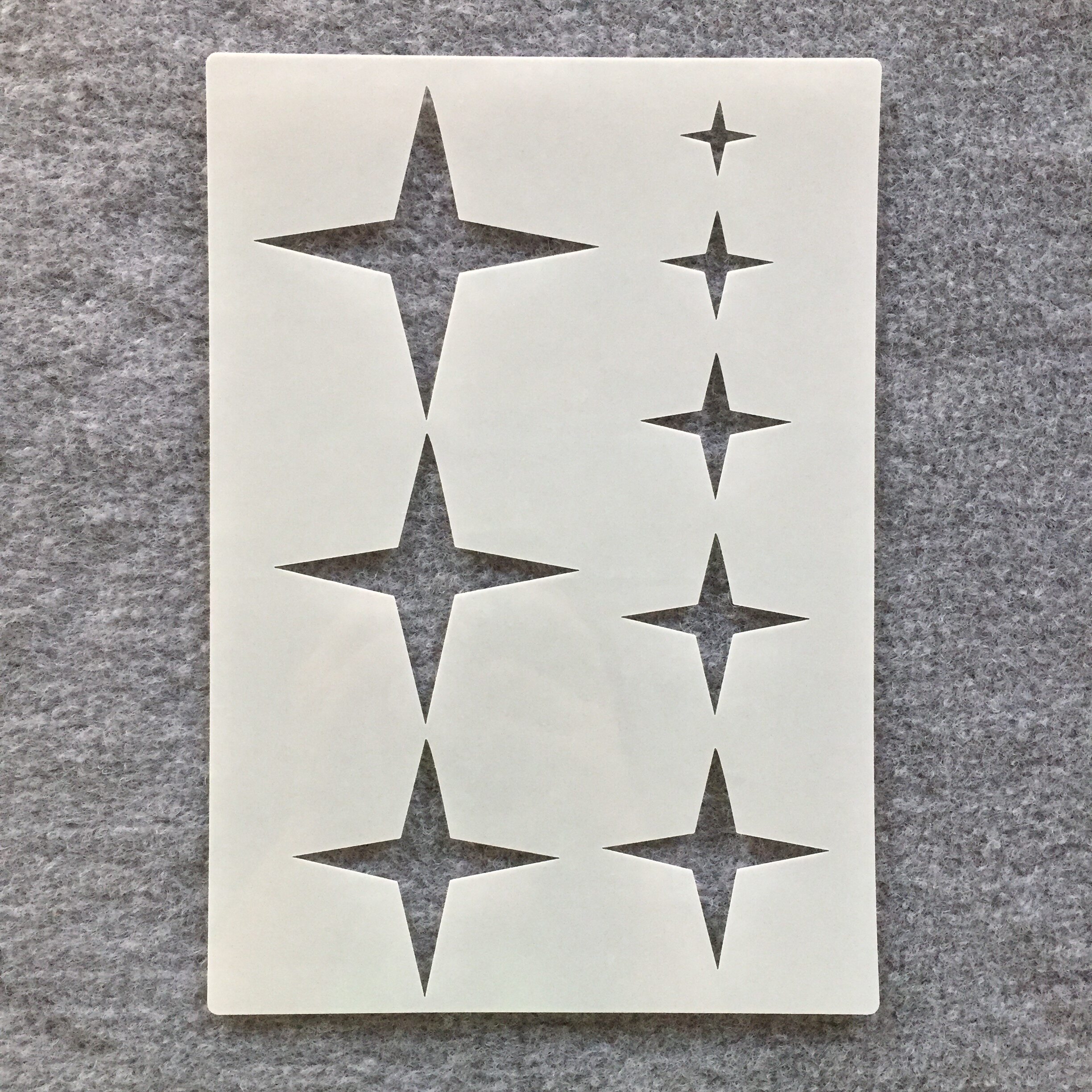 새로운 중공 기하학 그림 그림 중공 템플릿 어린이 그림 보조 장식 잉크젯 그림 템플릿 눈금자