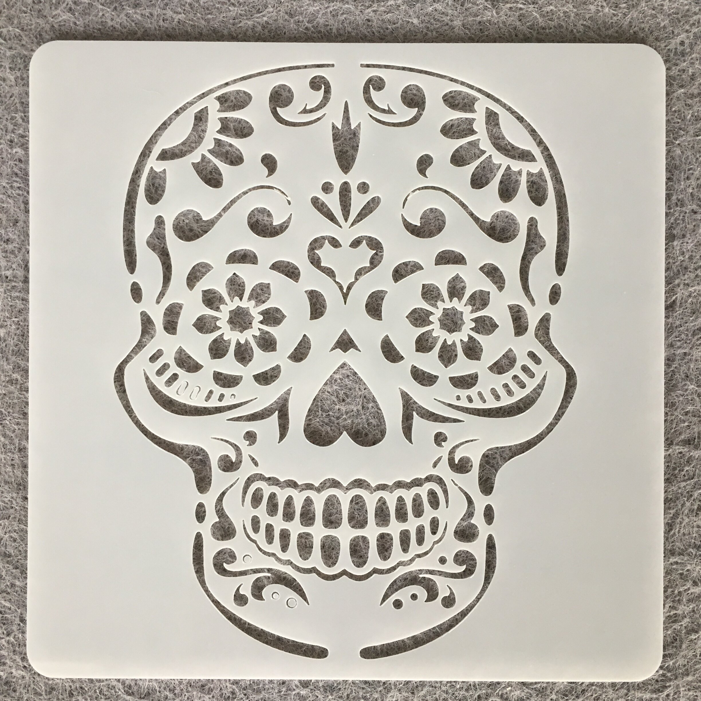 아마존 할로우 테마 레이스 페인팅 세트 락 스타일 페인팅 스프레이 페인트 레이스 눈금자 낙서 DIY 템플릿