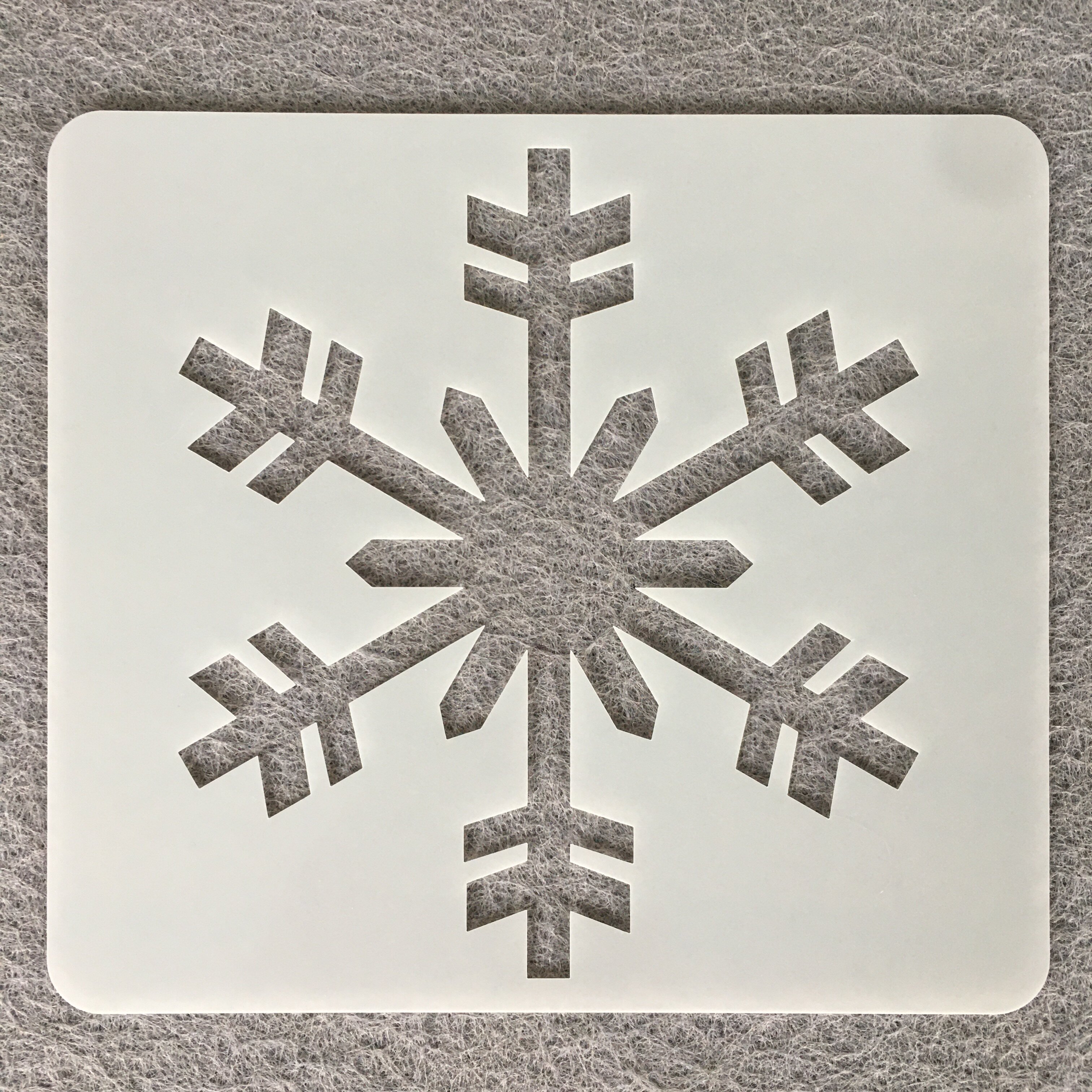 아마존의 베스트셀러 크리스마스 눈송이 중공 그림 템플릿 스프레이 페인트 장식 DIY 그림 레터링 어린이 템플릿