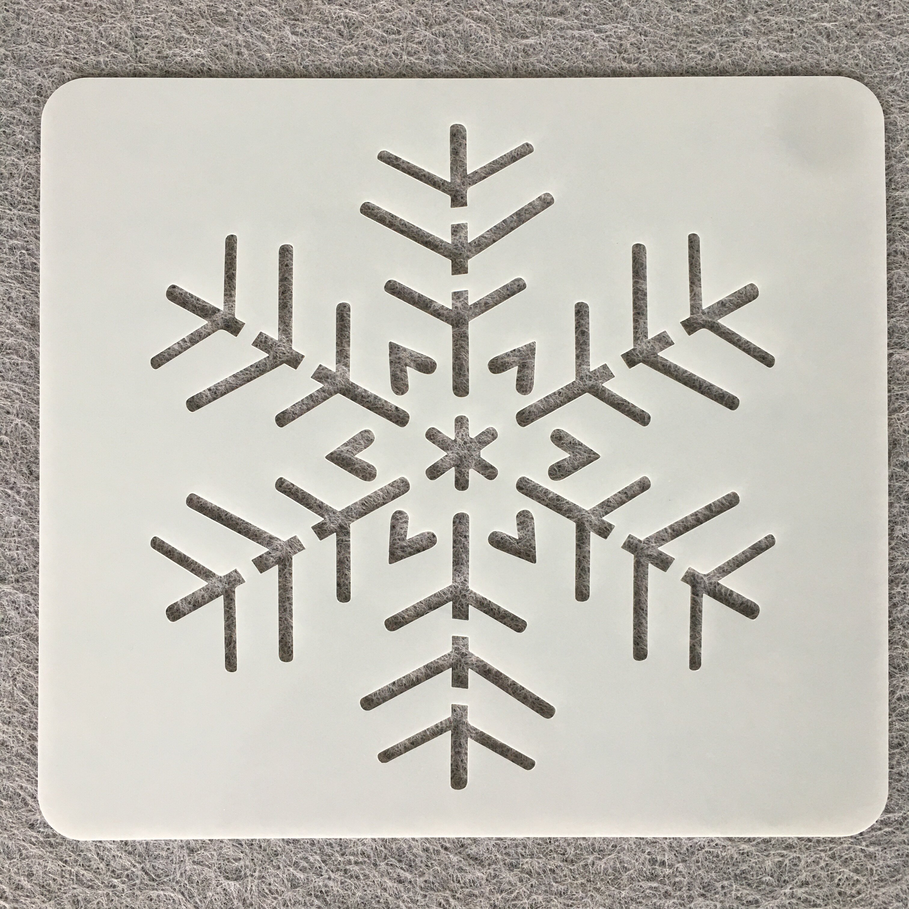 아마존의 베스트셀러 크리스마스 눈송이 중공 그림 템플릿 스프레이 페인트 장식 DIY 그림 레터링 어린이 템플릿