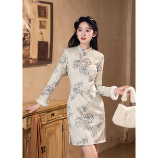 新中式改良旗袍女长袖短款小个子连衣裙冬装加厚加绒日常短裙立领