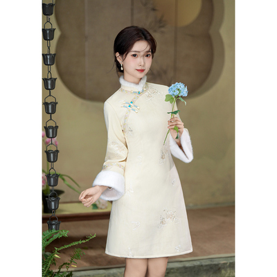 冬季加绒刺绣小个子旗袍短裙米白