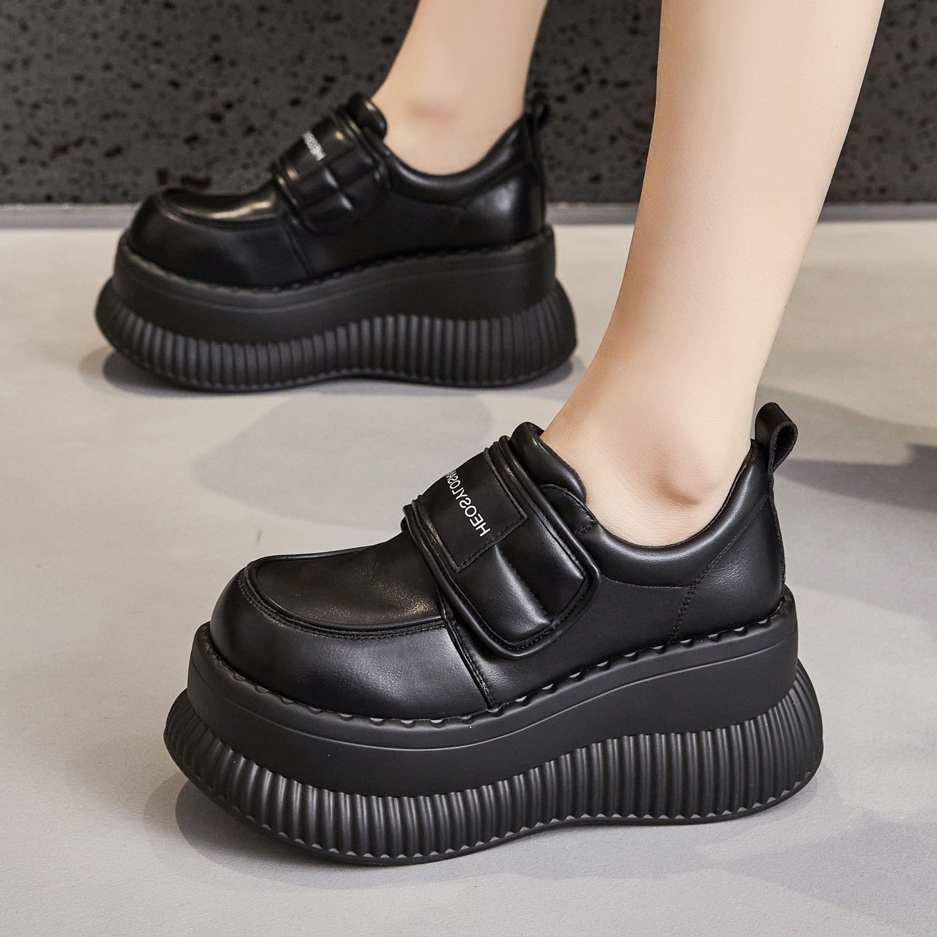 ZFCQ丑萌大头厚底内增高小皮鞋女