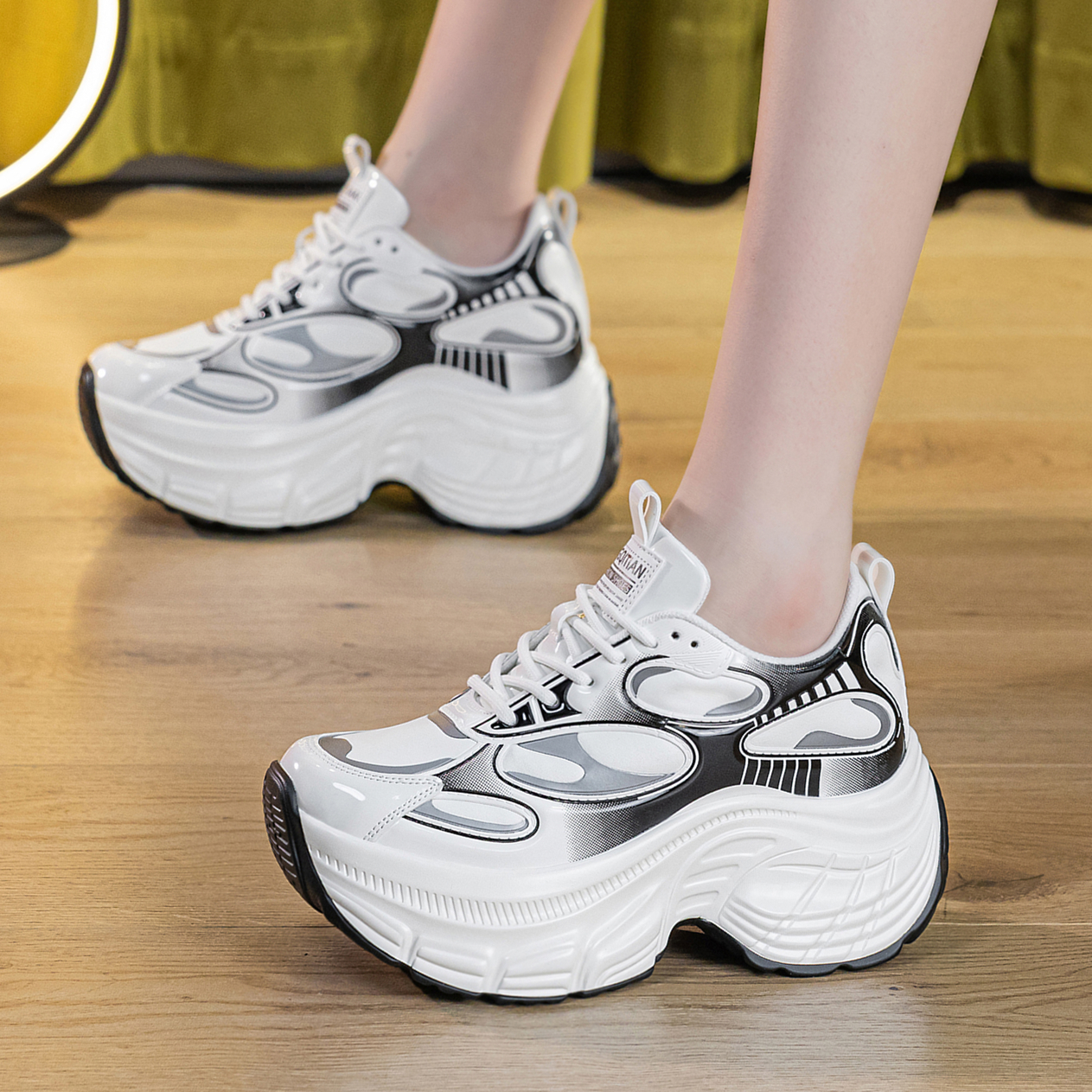 ZFCQ香港小个子内增高老爹鞋女