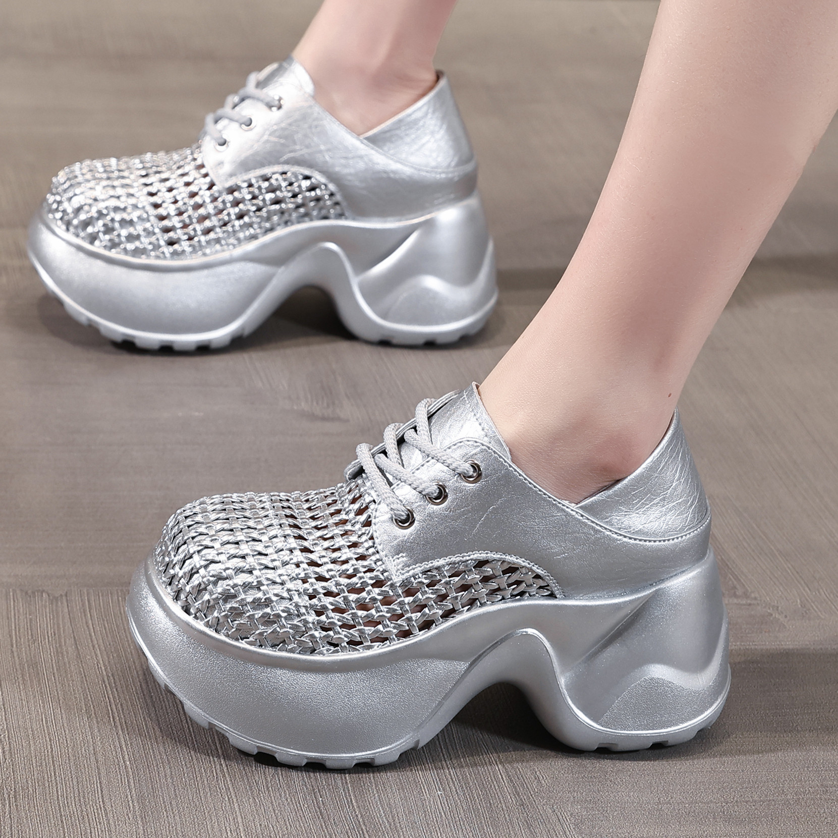 ZFCQ香港新款厚底内增高凉鞋女镂空真皮2026夏季两穿高跟包头半拖