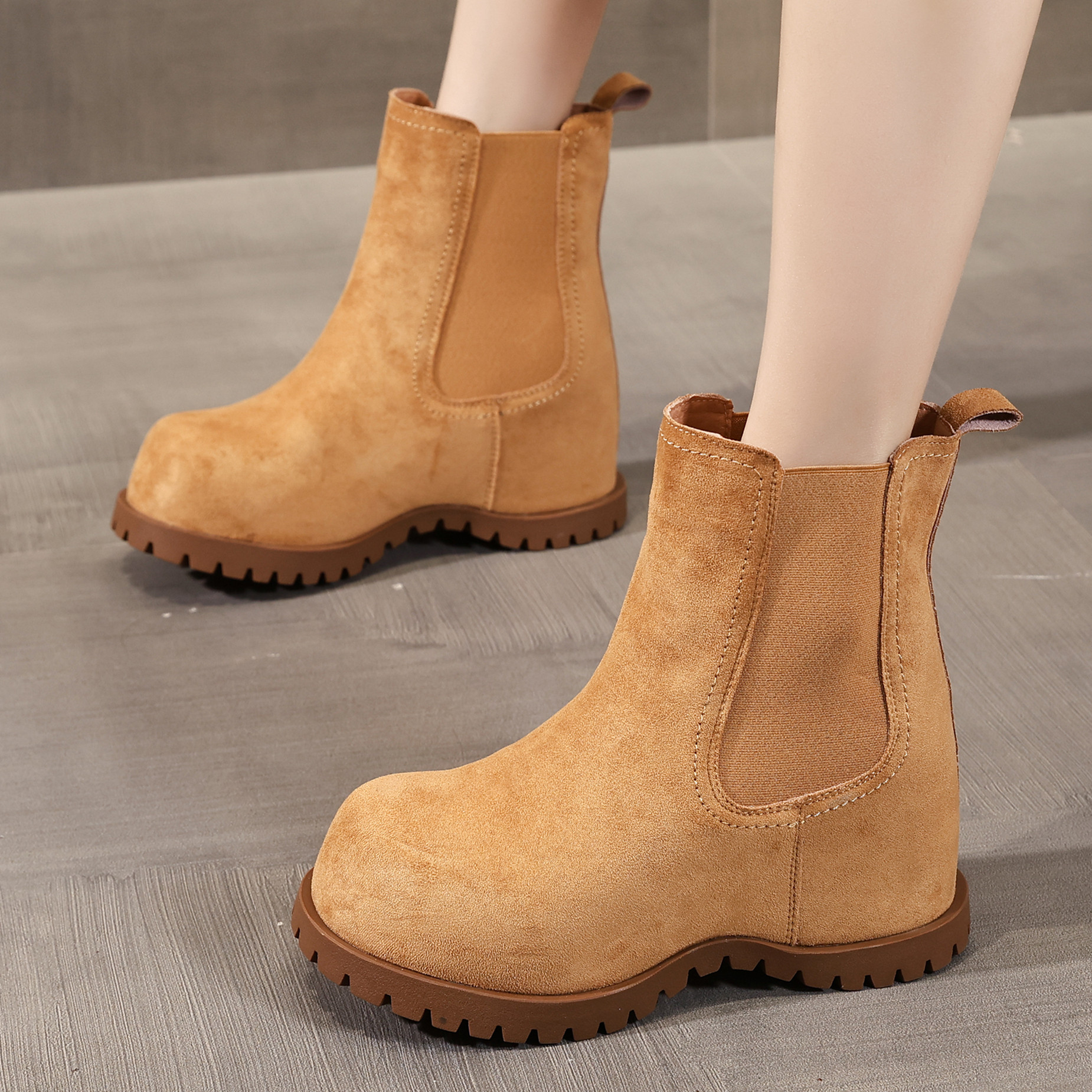 ZFCQ新款厚底内增高马丁靴女款加绒磨砂皮2026冬季短筒二棉弹力靴