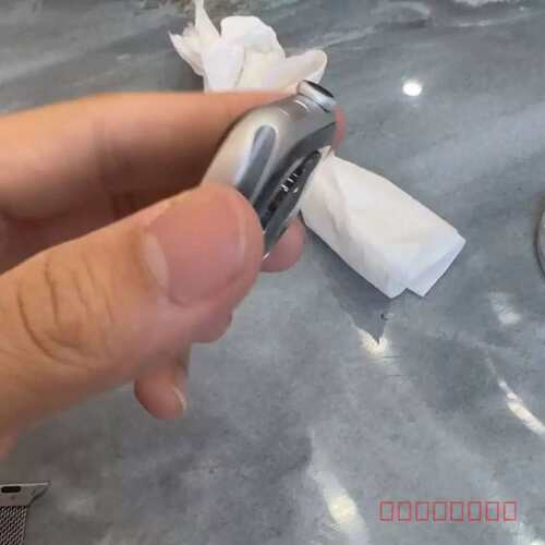 议价iwatch s8 45mm gps 美版官换 银色 单机维修