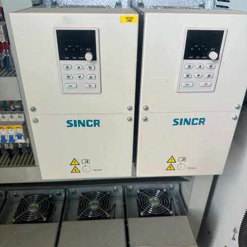 议价，变频器SC200-022G-41B成色漂亮