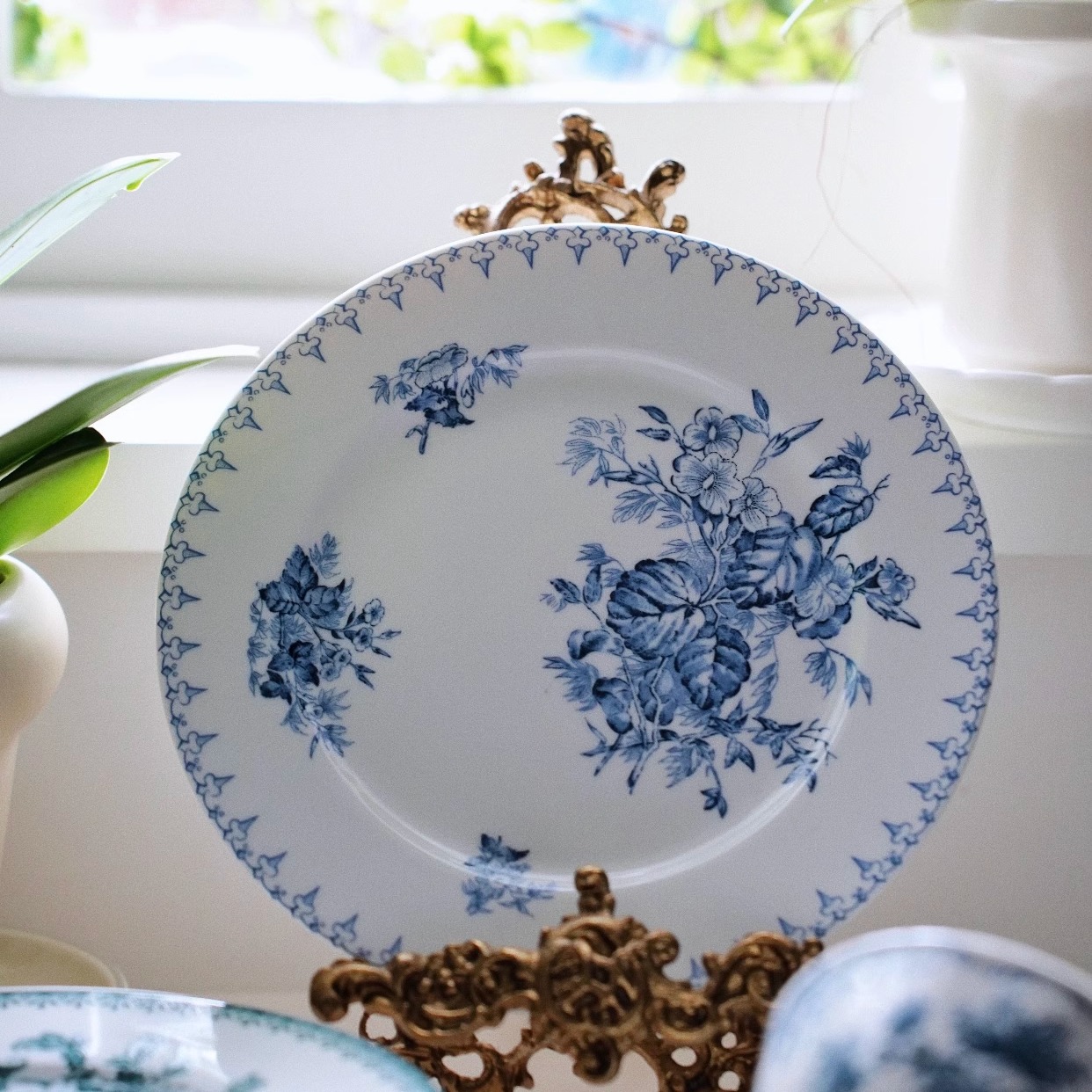 中古釉下彩陶瓷欧式线条鲜花卉西餐盘甜品盘法式复古蛋糕盘子牛排