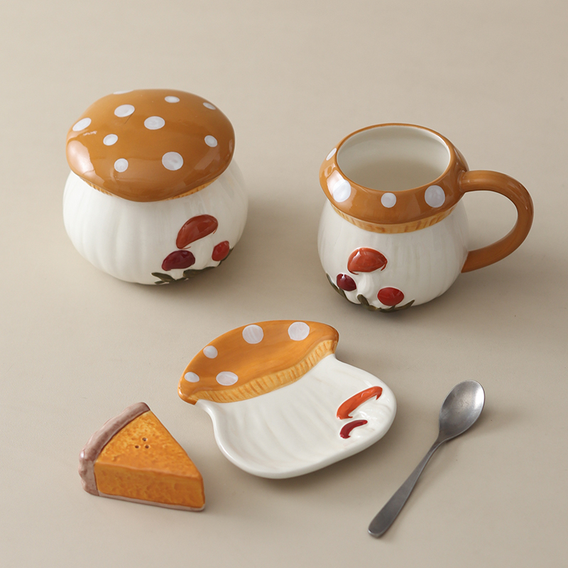 鸣海NARUMI弥生时代蔷薇百合陶瓷描金咖啡杯碟日式青花下午茶套装