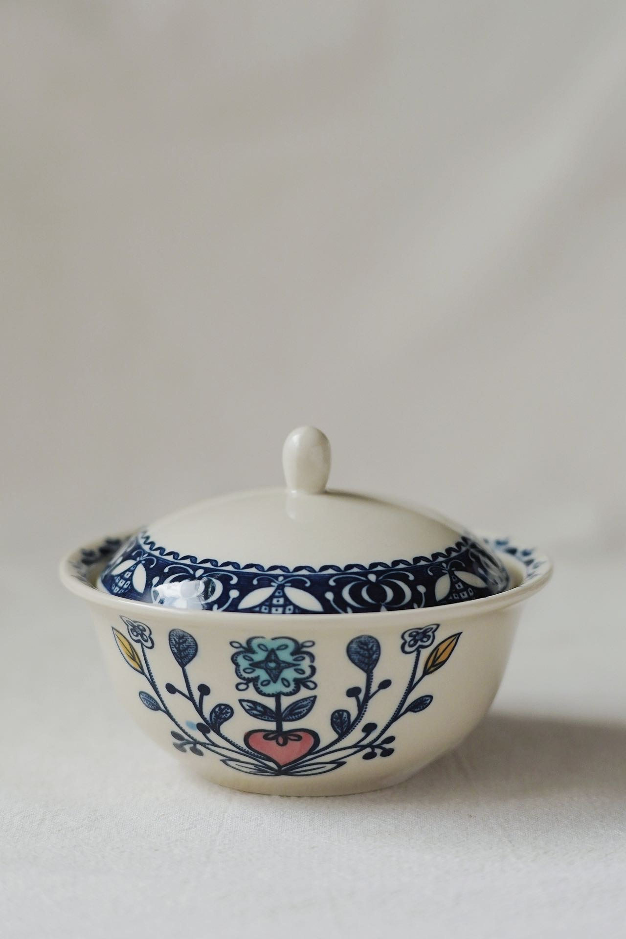 皎意新款手绘复古花型盖碗治愈系釉下彩陶瓷茶碗高档专用可爱收纳,餐饮具,盖碗,淘宝优惠券,粉丝福利购,淘宝优惠卷