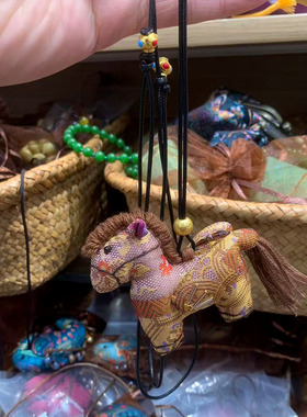 新中式手工真丝宋锦小飞马项链