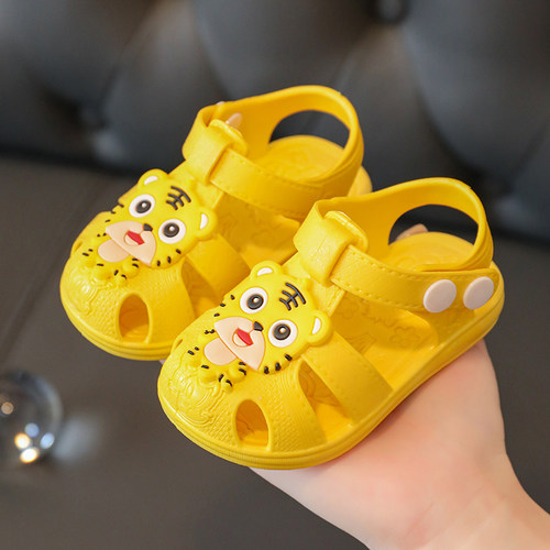 四季包头凉鞋卡通男女宝软底防滑