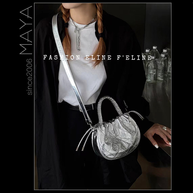 玛雅高定真皮牛皮小众菱形格满钻手柄银色福袋包手提斜挎包百搭潮