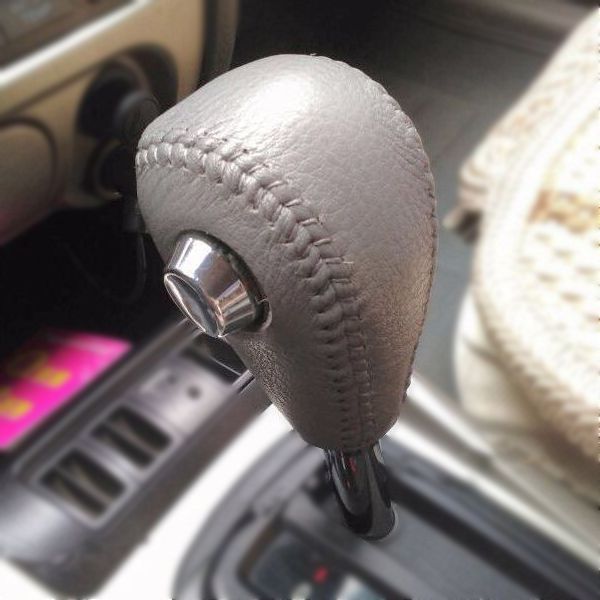 现代手刹套名驭索纳塔圣达菲