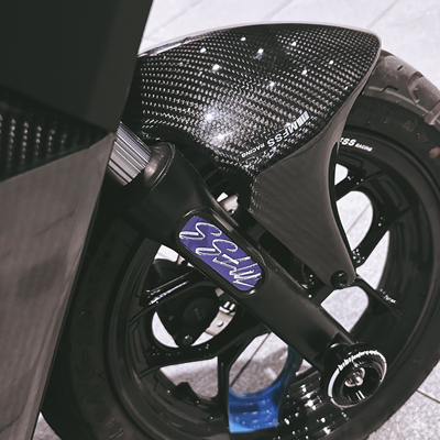 MFSS碳纤维前扰流挡泥板干碳高强度超轻薄工艺