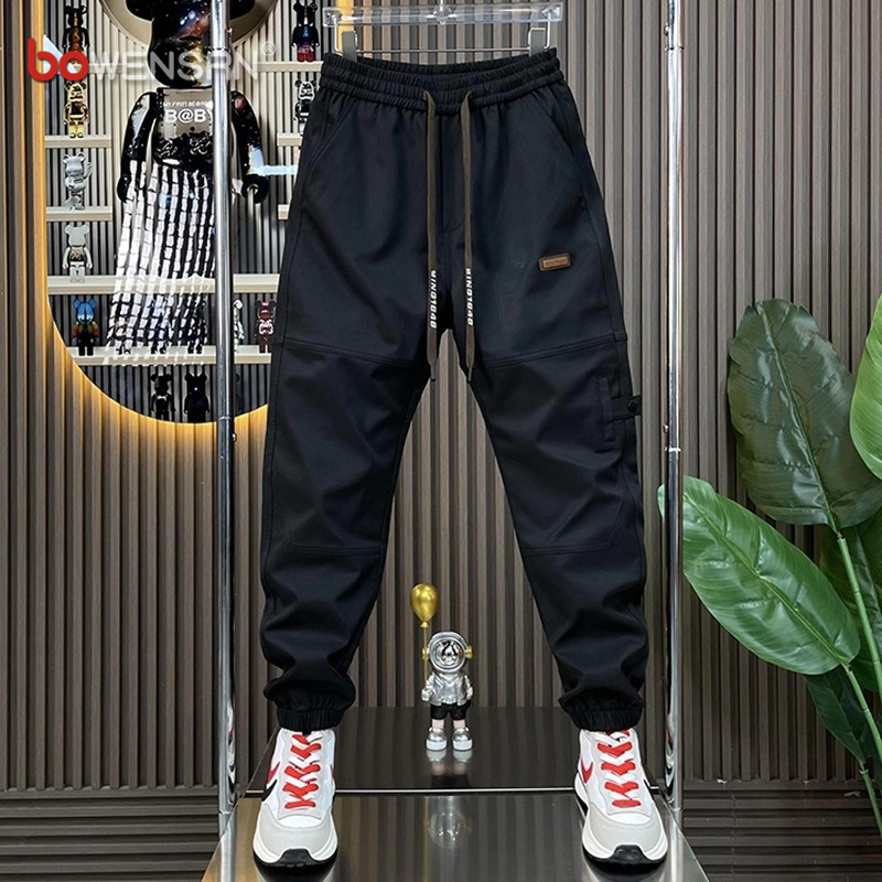 高端运动冲锋裤男士2025新款春秋冬季加绒男裤束脚休闲长裤子男款