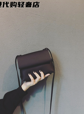 法国MKBM 女包真皮2025新款时尚百搭宽带斜挎包包软皮质感手机包