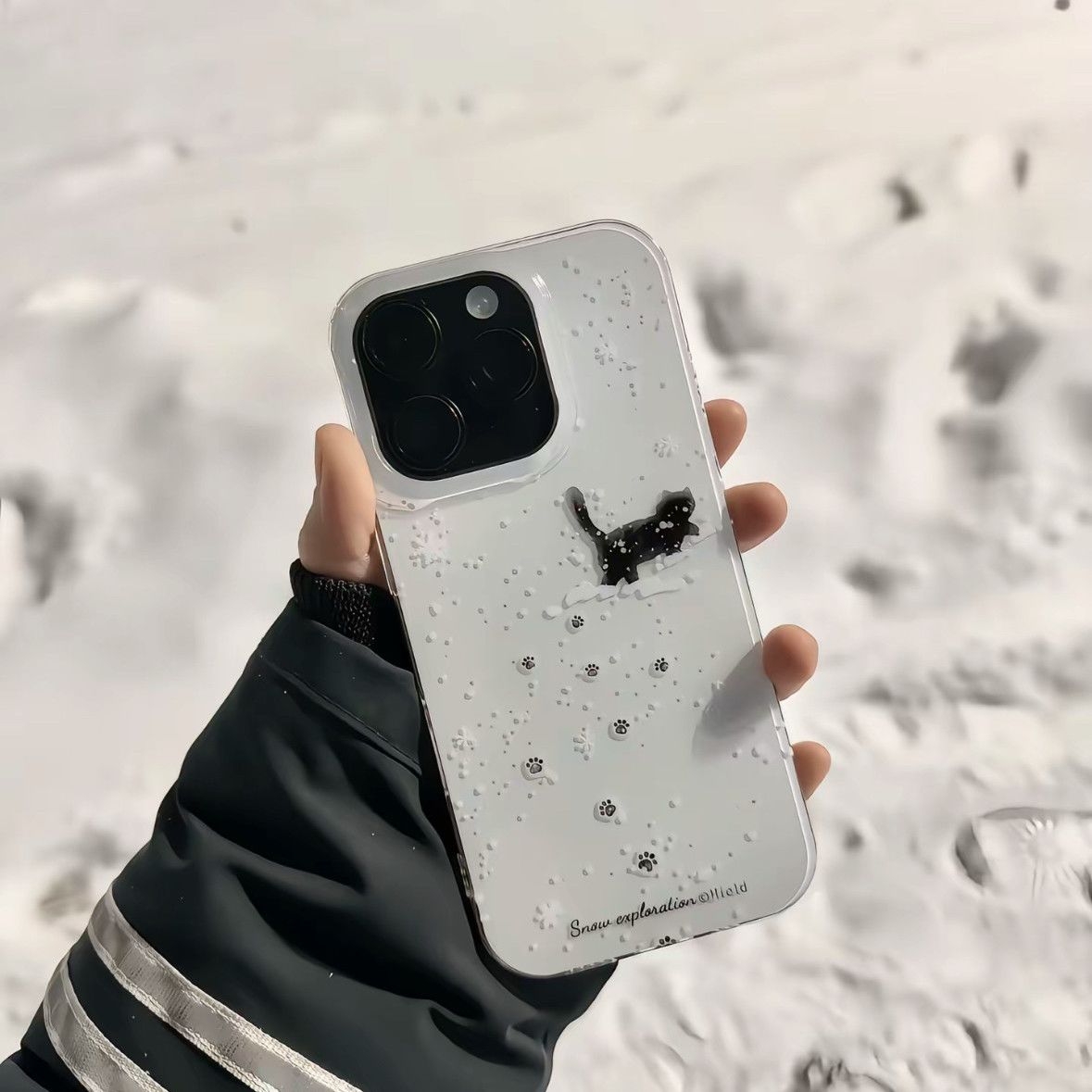 ins冬日雪地小猫咪手机壳