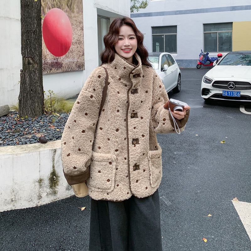 【新品】25冬羊羔毛皮毛一体两面穿外套2C251-5708-P215-K328,女装短外套,2C251