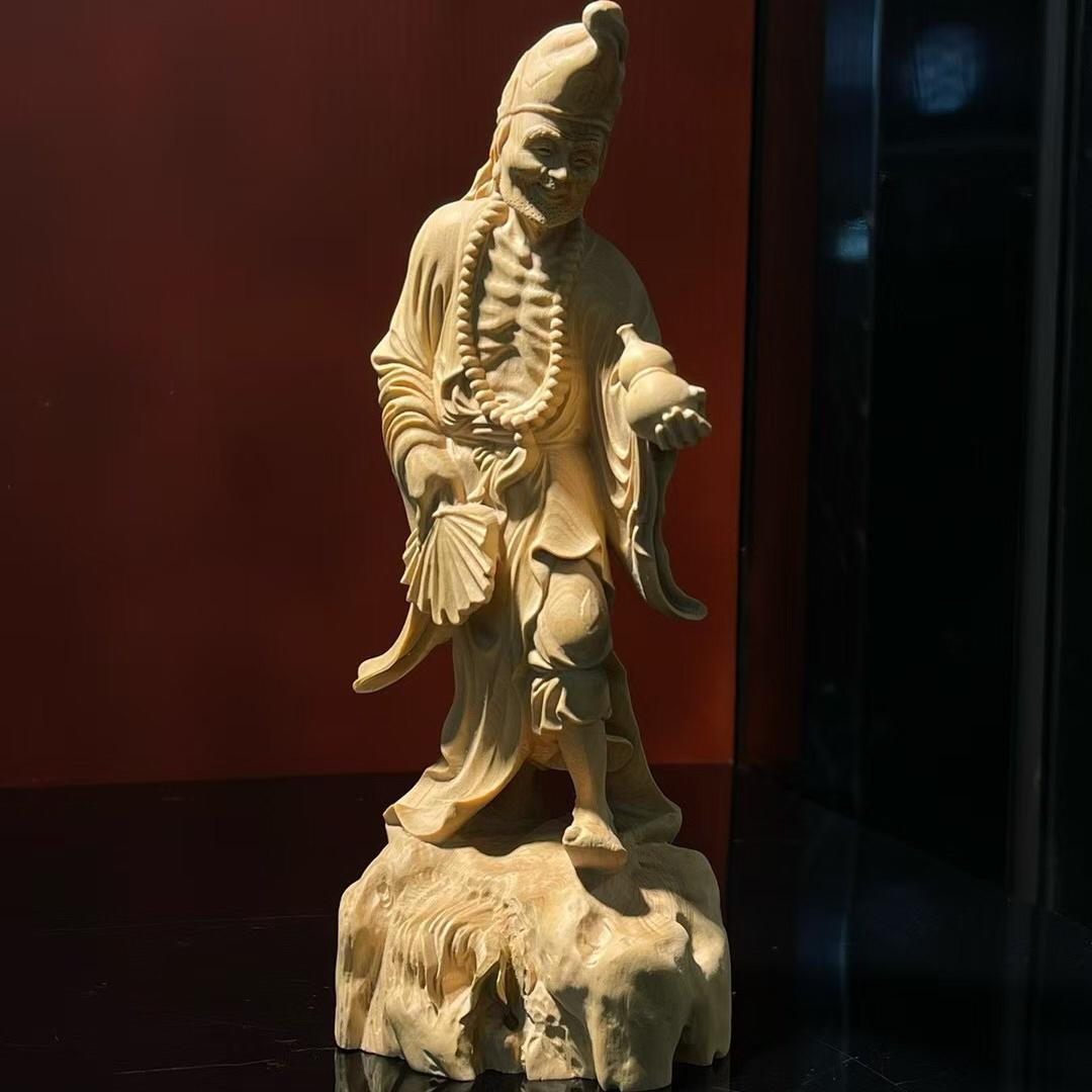 黄杨木雕站济公活佛像长老降龙罗汉尊者道济癫和尚李修缘供奉摆件